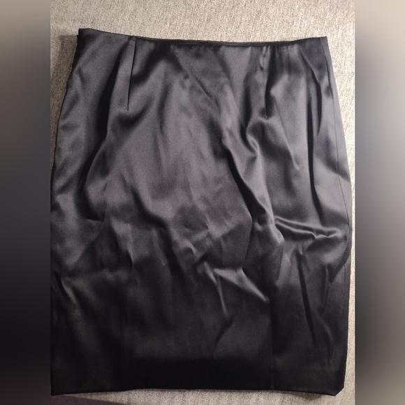AKRIS Silk Black Pencil Skirt size 4 - Picture 5 of 5